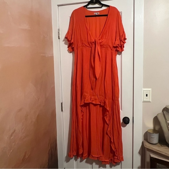 #109 FASHION NOVA ORANGE RUFFLE HI-LOW DRESS 1X - Picture 3 of 6